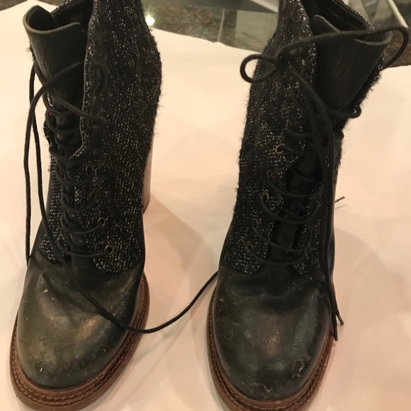 Dolce & Gabbana ankle lace up heel boots - Picture 3 of 3